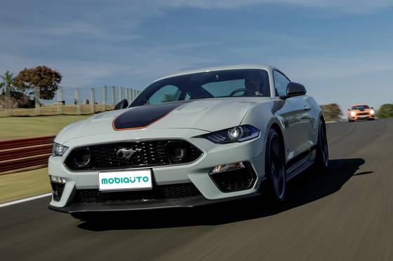 FORD MUSTANG 5.0 V8 GASOLINA GT PERFORMANCE MANUAL